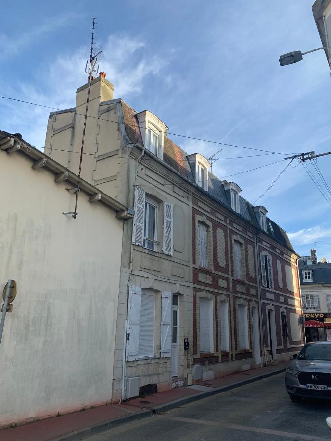 Maison De Pecheur Trouville-sur-Mer Exterior photo